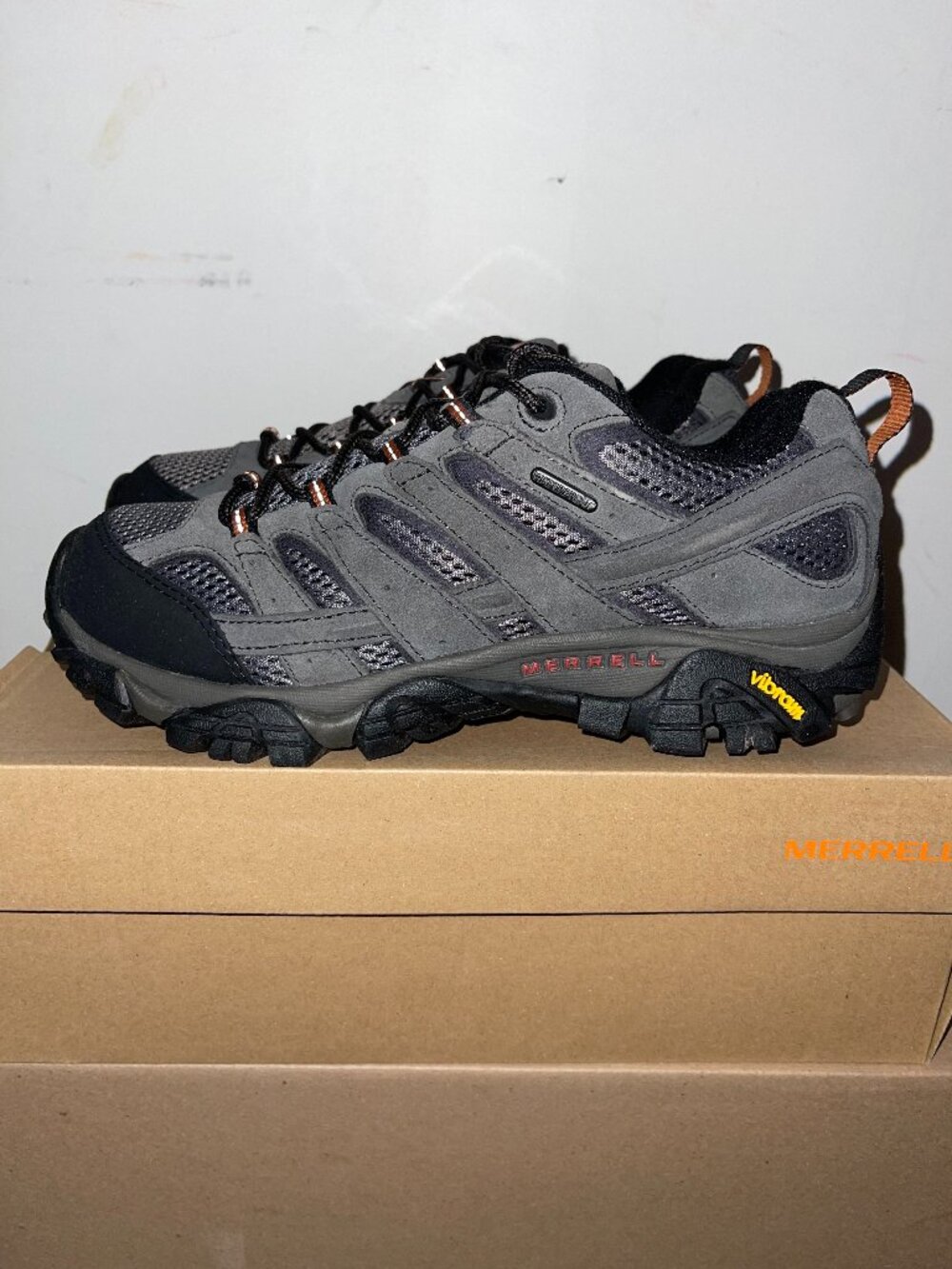MEN'S MERRELL MOAB 2 WATERPROOF (J06029) HIKING SHOES BELUGA GREY SIZE 8.5 NEW
